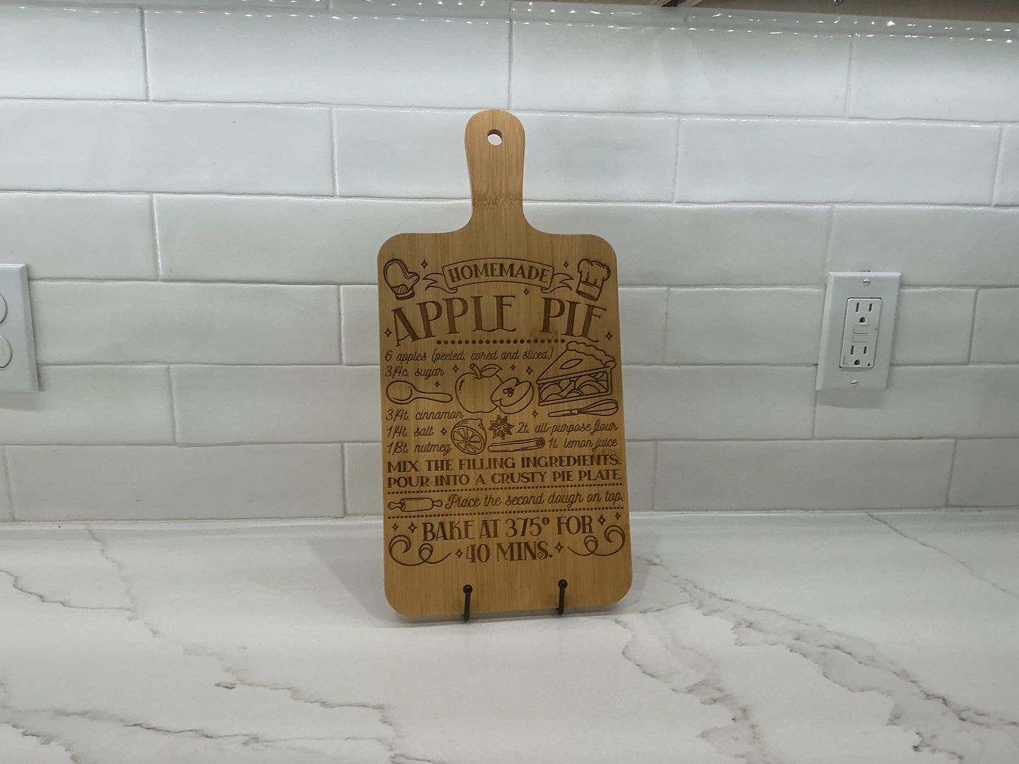 Apple pie recipe cutting board